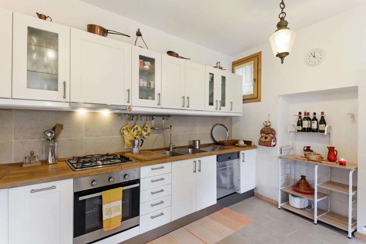Como Lake Cosy Flat With Garden And Parking Appartement Cernobbio Buitenkant foto